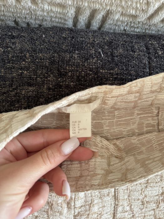 Шорти h&m бежеві