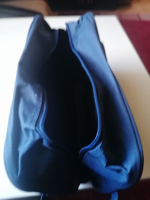 Granatowa kosmetyczka, saszetka