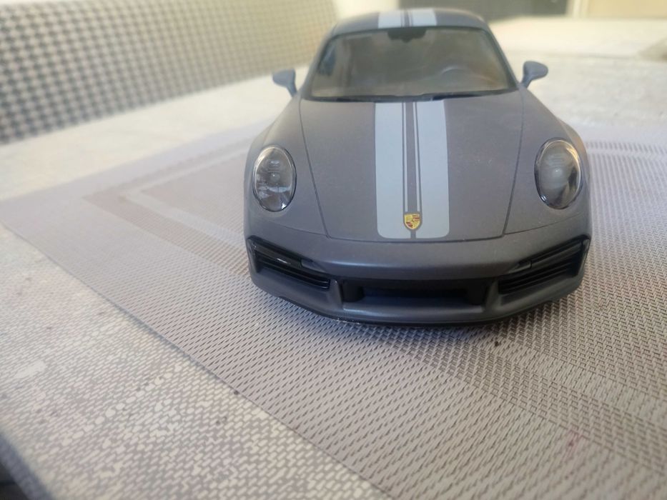 Model  Porsche 911 zdalnie sterowany  1:18