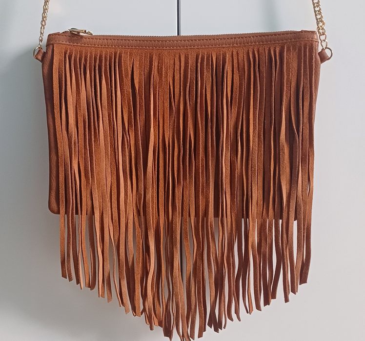 Reserved torebka z frędzlami na złotym łańcuszku nowa