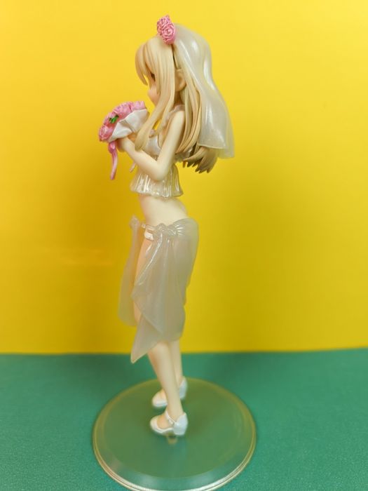 аниме фигурка Иллия Illyasviel von Einzbern Wedding Bikini ver, 18+