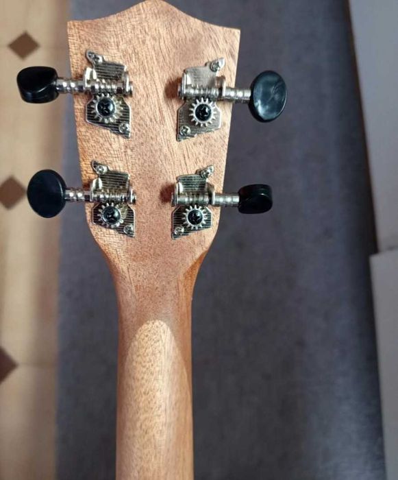 Ukulele Soprano- Stagg