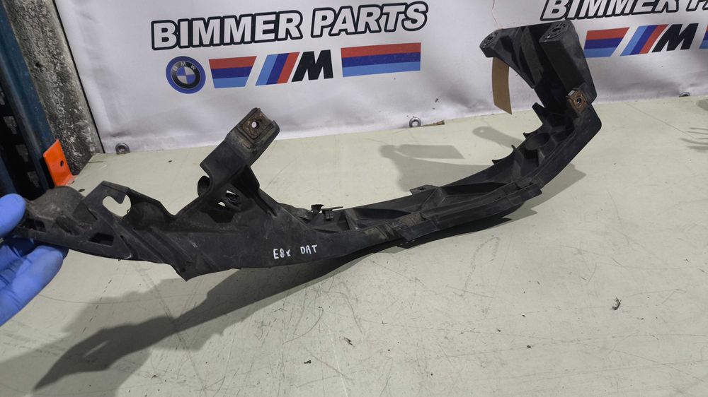 Guia Farol BMW Serie 1 (E81/E82/E87/E88) Direito 7120.824
