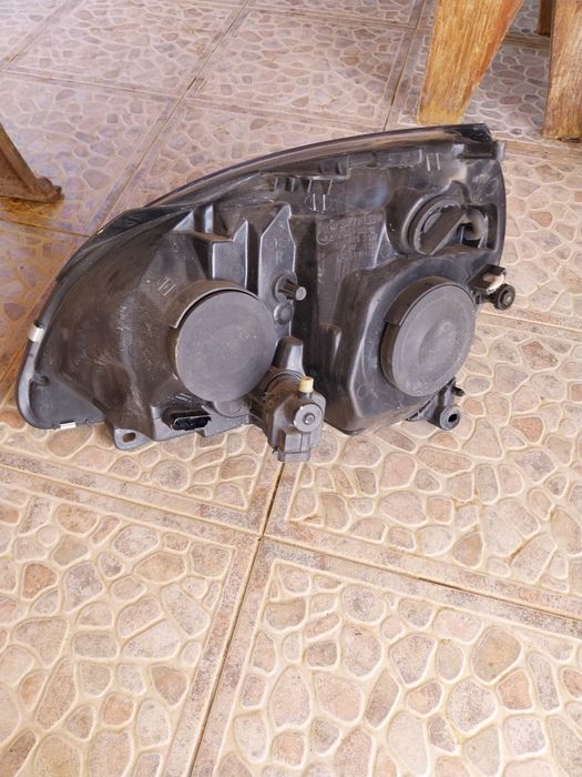 Farol dianteiro Renault Clio2 16v como novo