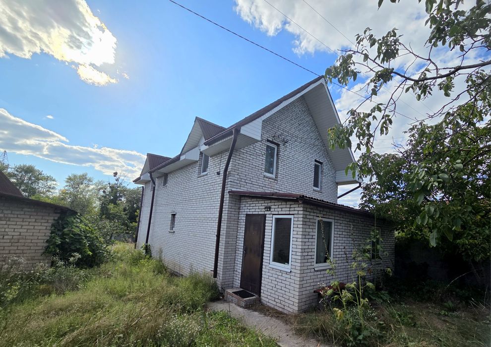 Продаж 2-поверхового цегляного будиноку м. Українка, вул. Приозерна