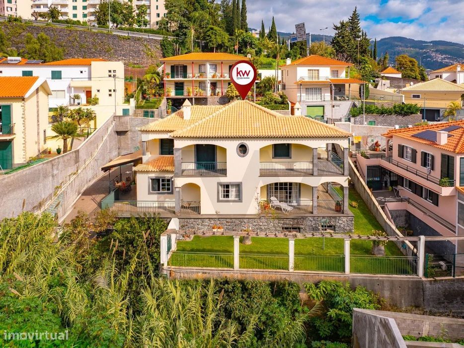 Moradia T3 em São Martinho – Jardins, Garagem e Excelente Exposição So