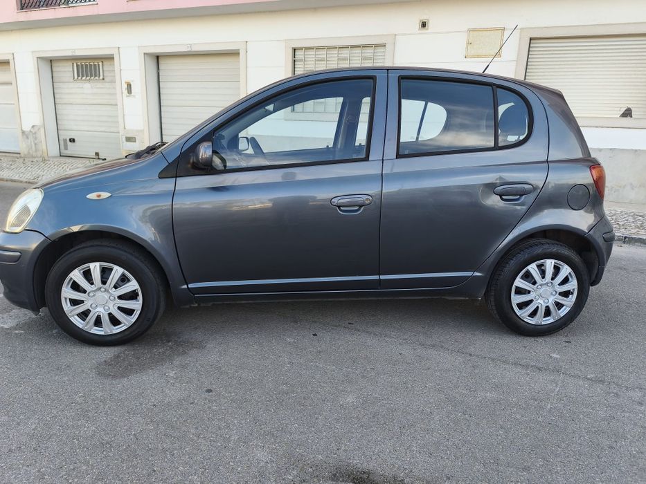 Toyota Yaris — fotografia 9