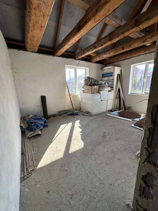 Продається будинок в м. Тячів