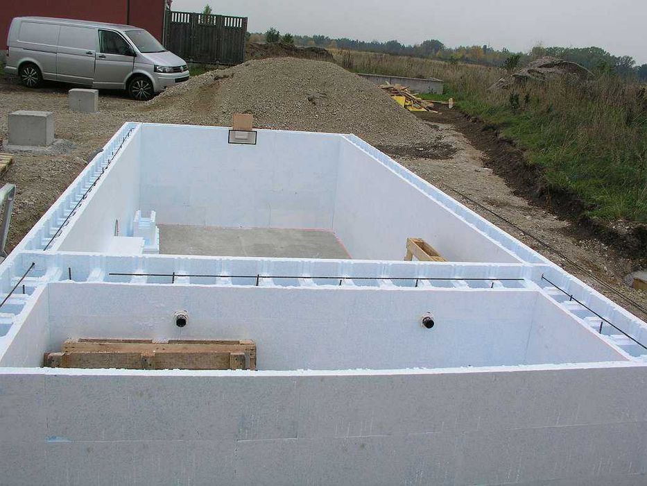 Basen 6 x 3 m z bloczków styropianowych