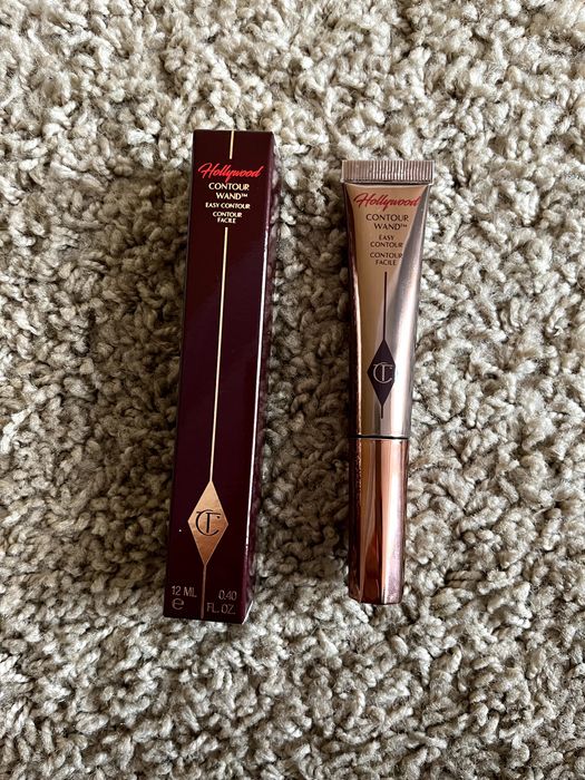 Charlotte Tilbury Contour Light Wand bronzer konturowanie Fair Medium