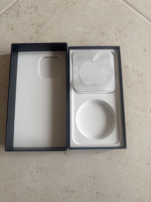Caixa de Iphone 13 pro