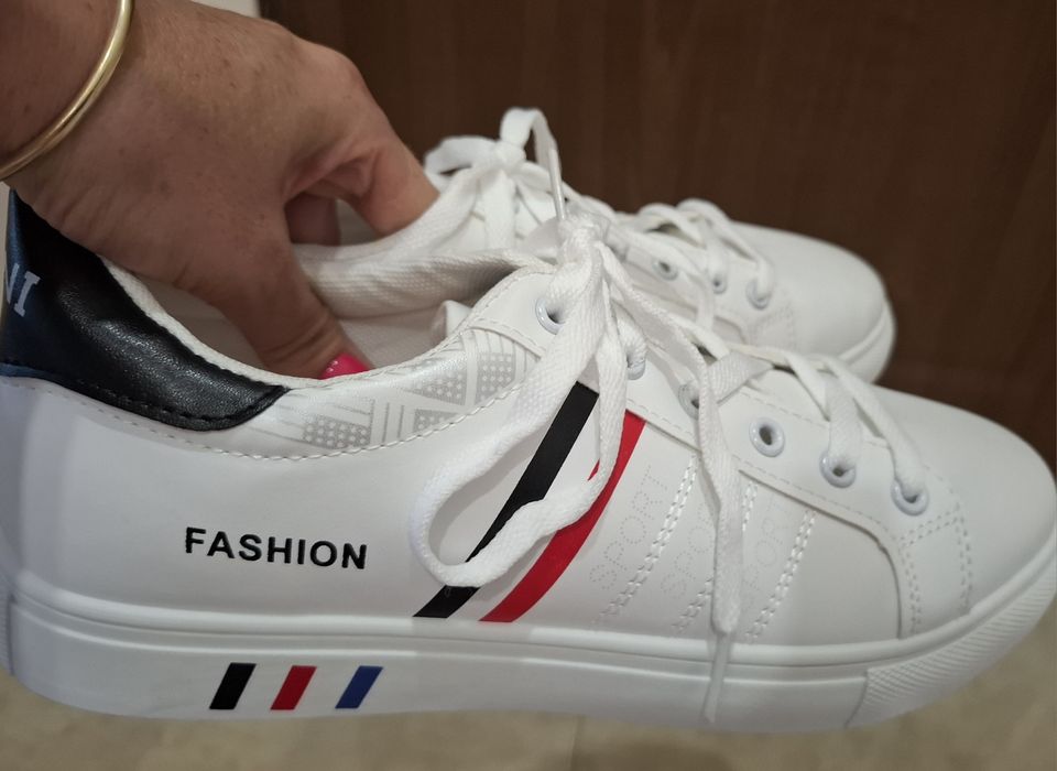 białe sneakersy męskie rozm.41