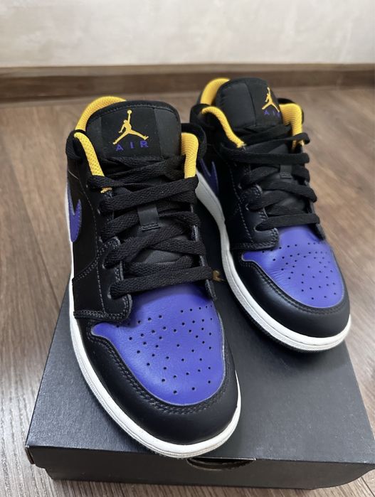 Nike air jordan low 1 (gs)