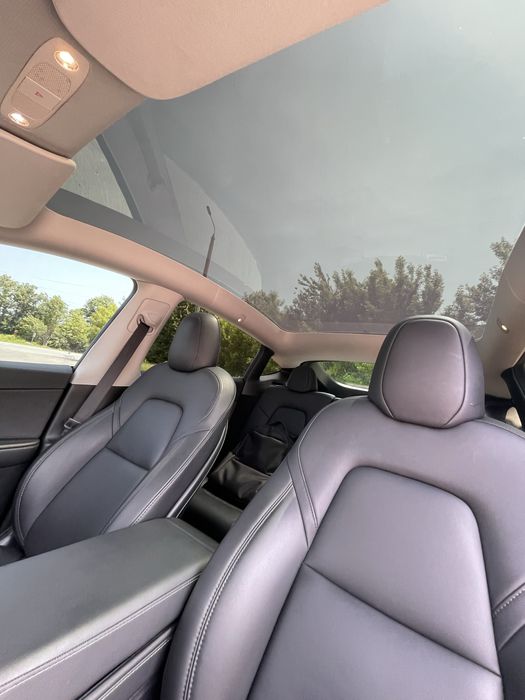 Продам Tesla Y 2022