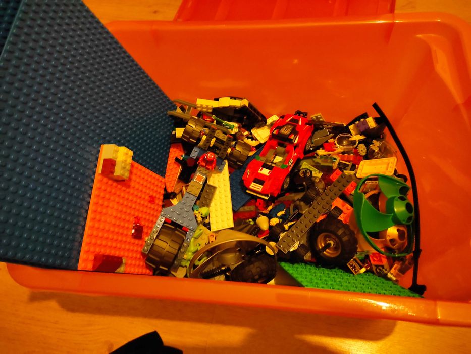 Caixa de Legos variados