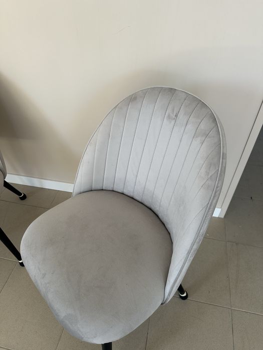 Vendo 2 cadeiras cinza