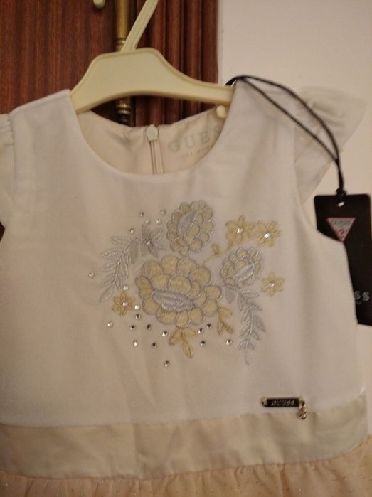 Vestido novo da Guess tamanho 2 anos