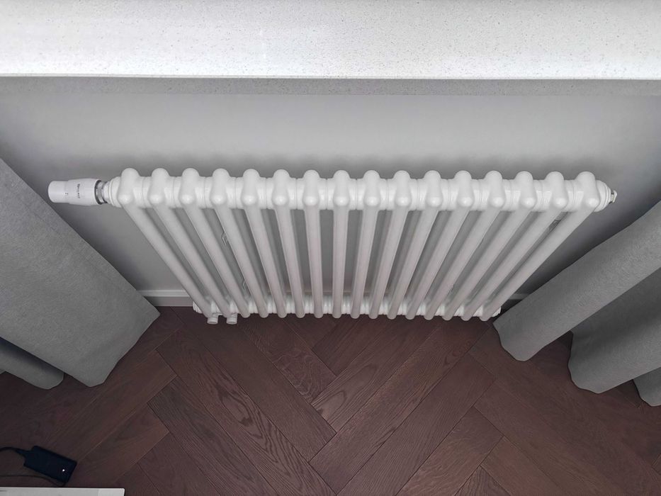 Grzejnik Zehnder Charleston 60x74 cm | 16 żeberek | idealny stan
