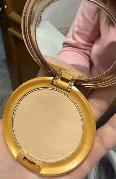 Пудра Sensai Silky Bronze Natural Veil Compact SPF 20 (відтінок SC01 Light).