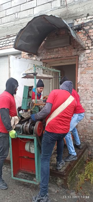 ВАНТАЖНИКИ Вантажні ПЕРЕВЕЗЕННЯ Меблів Техніки Переїзд Грузчики ФОП