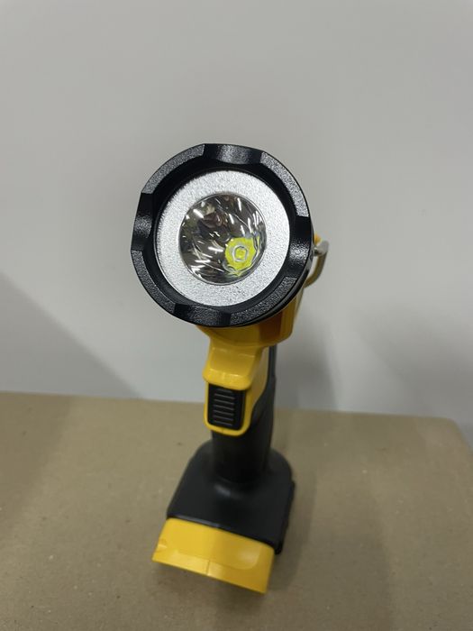 Dewalt DCL040/ліхтарик деволт 18/20в