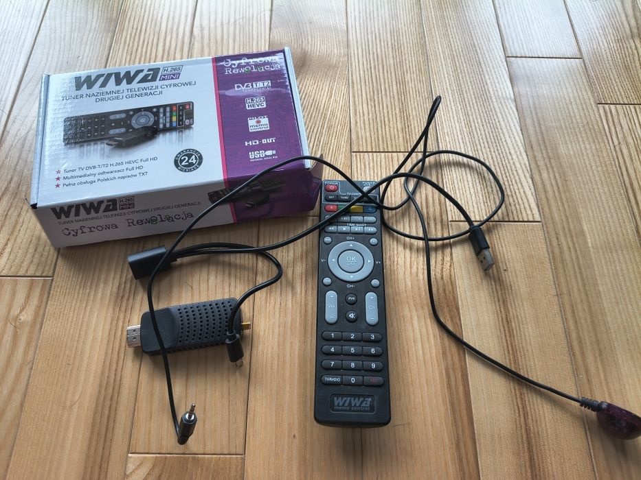 Telewizor LCD Sharp Aquos 26 cali 26" sprawny komplet