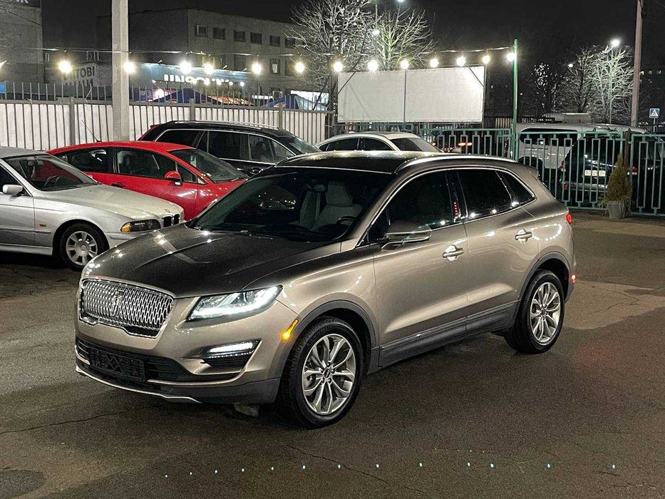 Lincoln MKC 2019 в розтермінування від 17000 грн/м