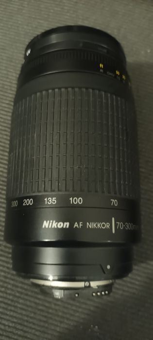 Lente Nikon AF 70-300 f:4-5.6 G