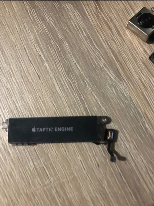 Taptic engine iPhone 8