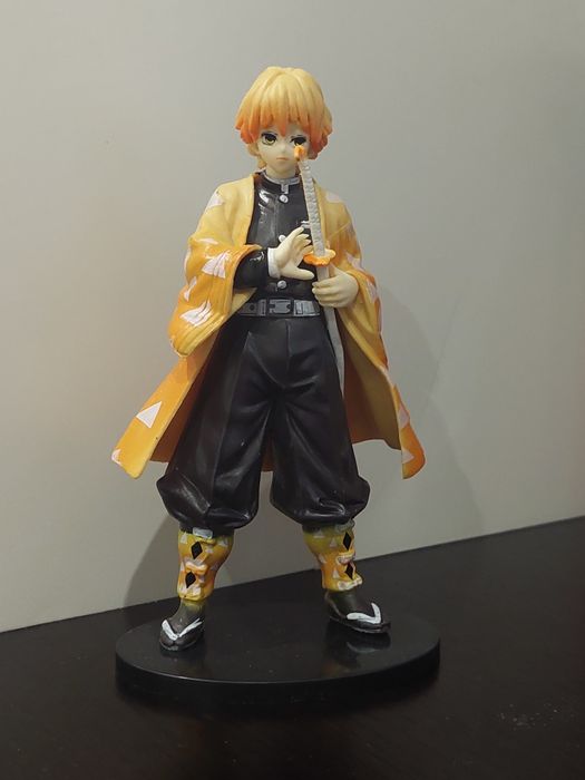 Anime figura zenitsu demon slayer