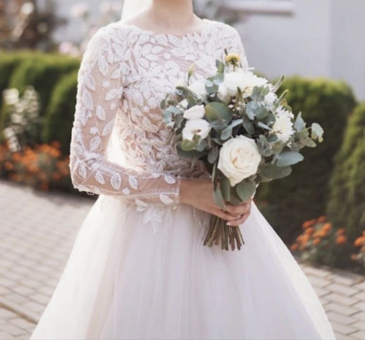 Suknia ślubna 36/38 Oksana Mukha