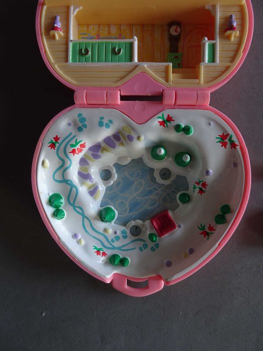 Polly Pocket Heidi's Alpine Chalet 1989 Bluebird