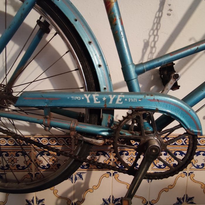 Bicicleta Pasteleira Yé Yé