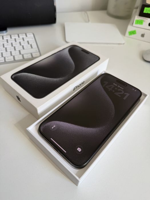 Batetia 100% iPhone 15 Pro Max 256gb Black Titanium