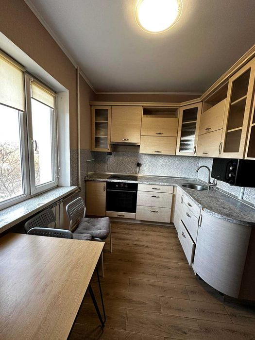 Оренда 2 к квартири на Ушакова 16
