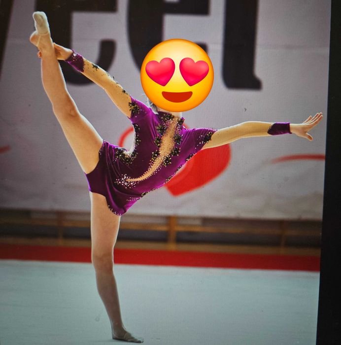 Piękny welurowy strój do gimnastyki artystycznej ok 146-160cm