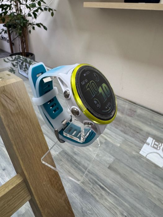 Garmin Forerunner 570 47 mm Amp Yellow with Whitestone 010-02971-01