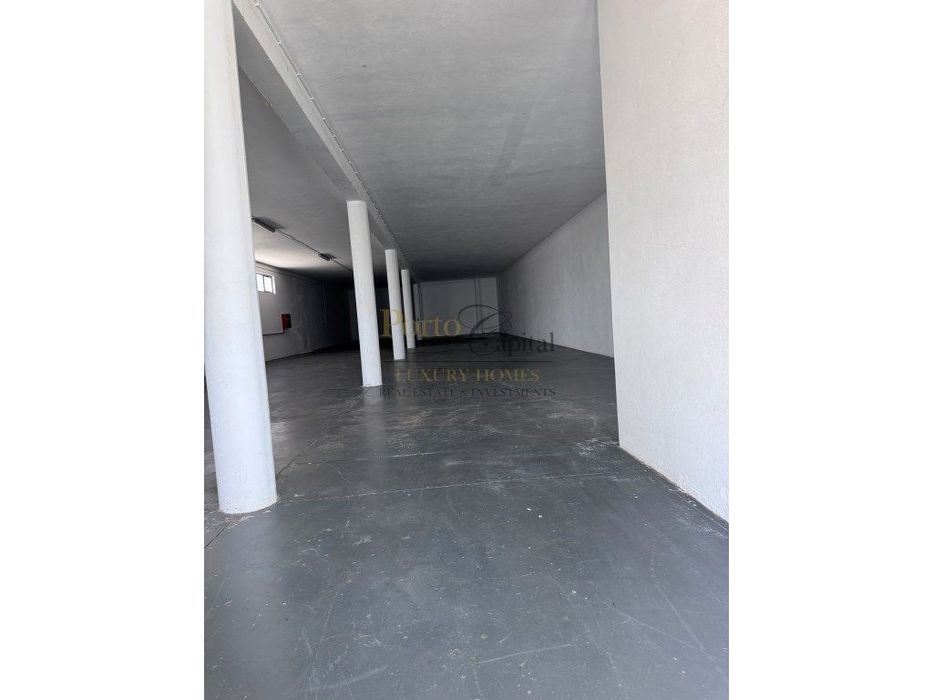 Armazém Para Arrendamento | Zona Industrial De Fafe