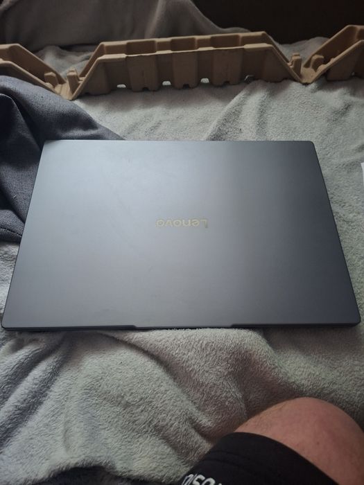 Lenovo ideapad slim 3 16ARP10 uszkodzona matryca.
