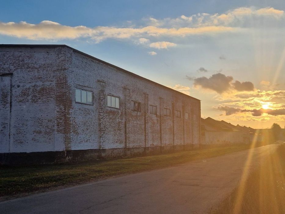 Продаж комплексу складських та виробничих приміщень