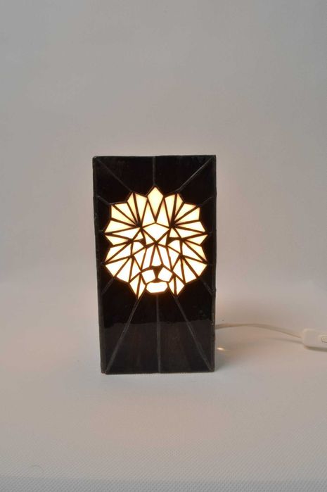 lampa witrażowa w stylu loft