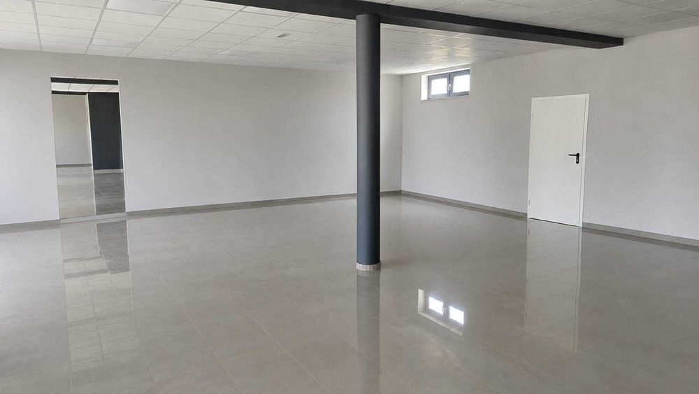 Lokal do wynajęcia 130m2 w centrum miasta, 1 piętro. Tomaszów Lubelski