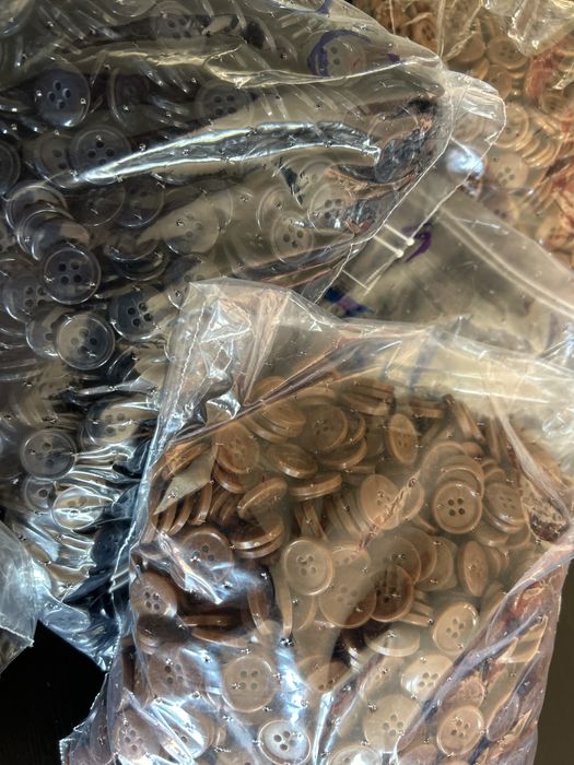 Botoes de massa , 22650 botoes de massa.