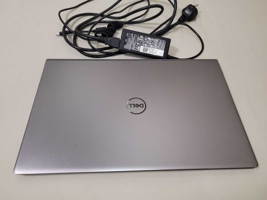 Dell Vostro 5502 I7 11 пок Nvidia MX 330