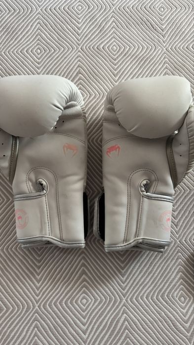 Venum Luvas de Boxe 12 onças