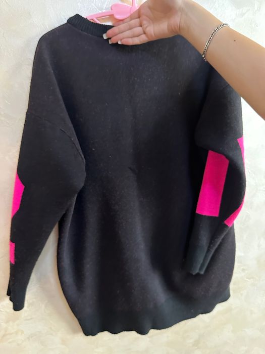 Продам кофту жін