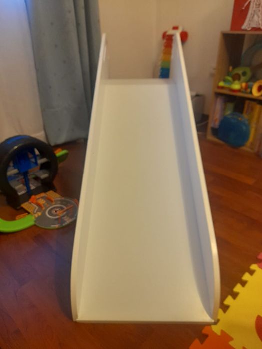 Escorrega de brincar