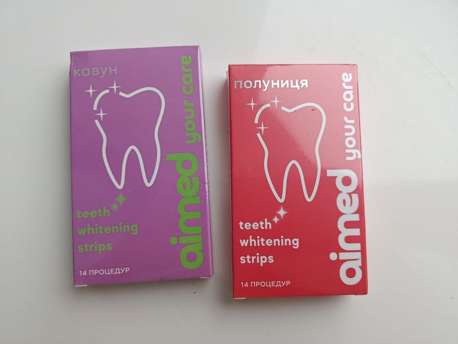 Косметика лотами: Hillary, відбілюючі смужки, олійка для губ