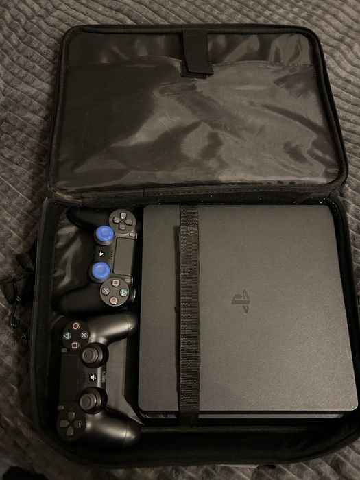 Konsola Ps4 slim 1tb