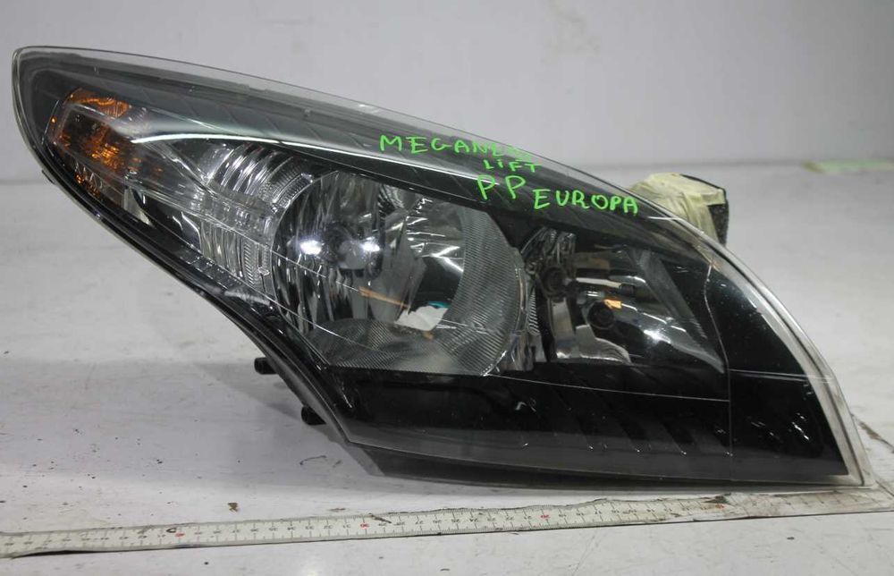 Фары передние правая левая Renault Megane рест до рест разборка
